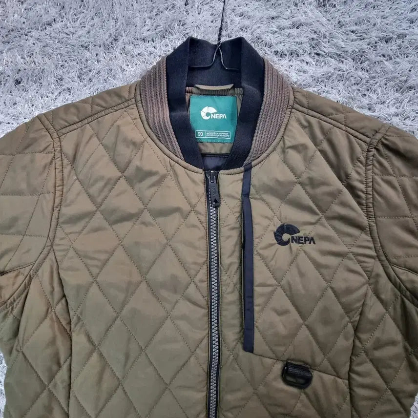 [BUNJANG] Nepa Diamond Quilted Bomber Jacket (Women&