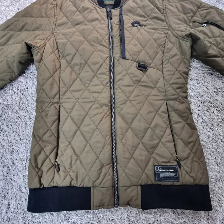 [BUNJANG] Nepa Diamond Quilted Bomber Jacket (Women&