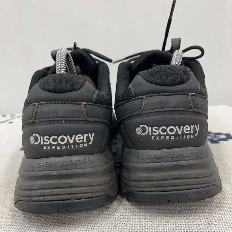[BUNJANG] Discovery Mountain LT Black Sneakers 260 / 디스커버리 버킷 마운틴 LT 블랙 운동화 260 X00014