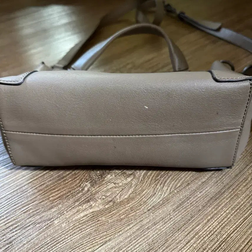 [BUNJANG] Mandarina Duck Tote and Shoulder Bag / 만다리나덕 가방 토트백 겸 숄더백