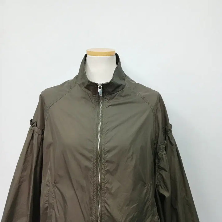 [BUNJANG] Coincoz Lettering Short Windbreaker Jacket / 코인코즈 레터링 숏 바람막이 자켓 55