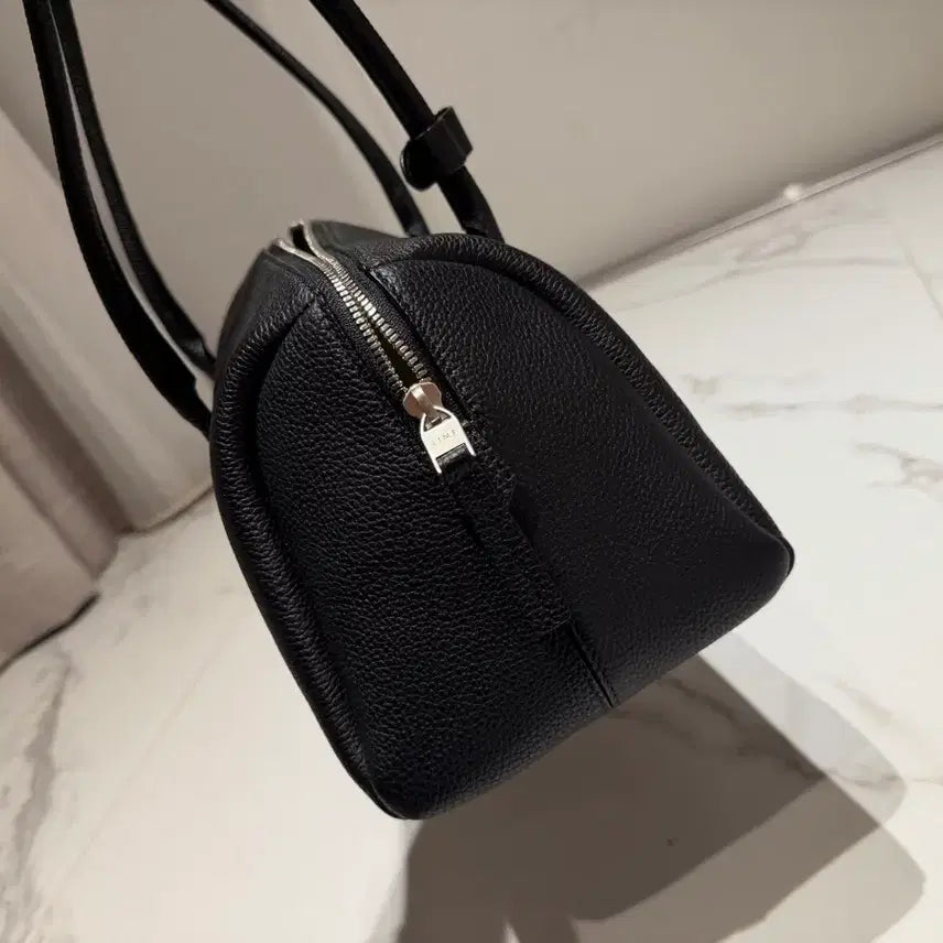 [BUNJANG] TIME Leather Shoulder Bag / TIME 레더 숄더백 블랙