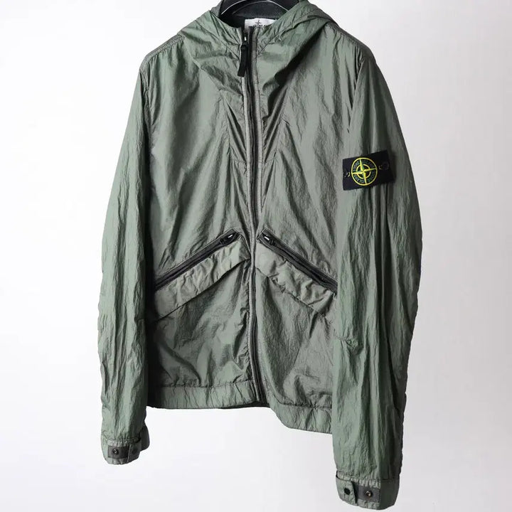 [SOLD OUT] 스톤아일랜드 멤브라나 바람막이 카키 L팝니다.