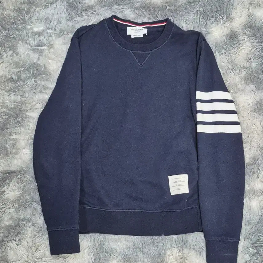 [SOLD OUT] [1 size]톰브라운 네이비 사선 맨투맨 S급 급처