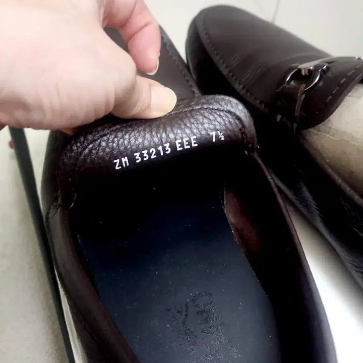 [BUNJANG] Ferragamo Gancini Dark Brown Loafers / [정품] 페라가모 간치니 다크 브라운 로퍼 남성 드라이빙슈즈/상태 A