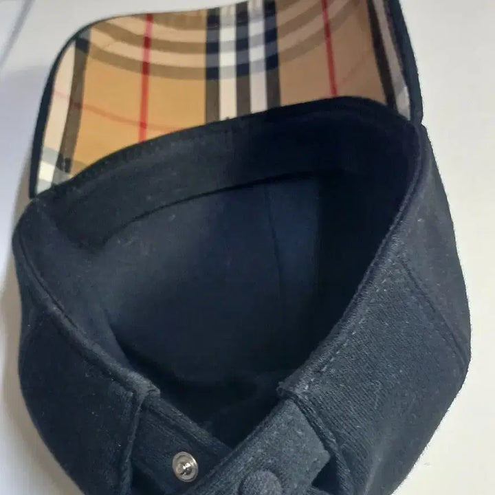 [SOLD OUT] (정품)버버리 TB로고 블랙 볼캡