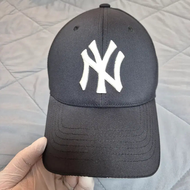 [SOLD OUT] MLB 공용 쿨필드 스트럭쳐 볼캡 레어템