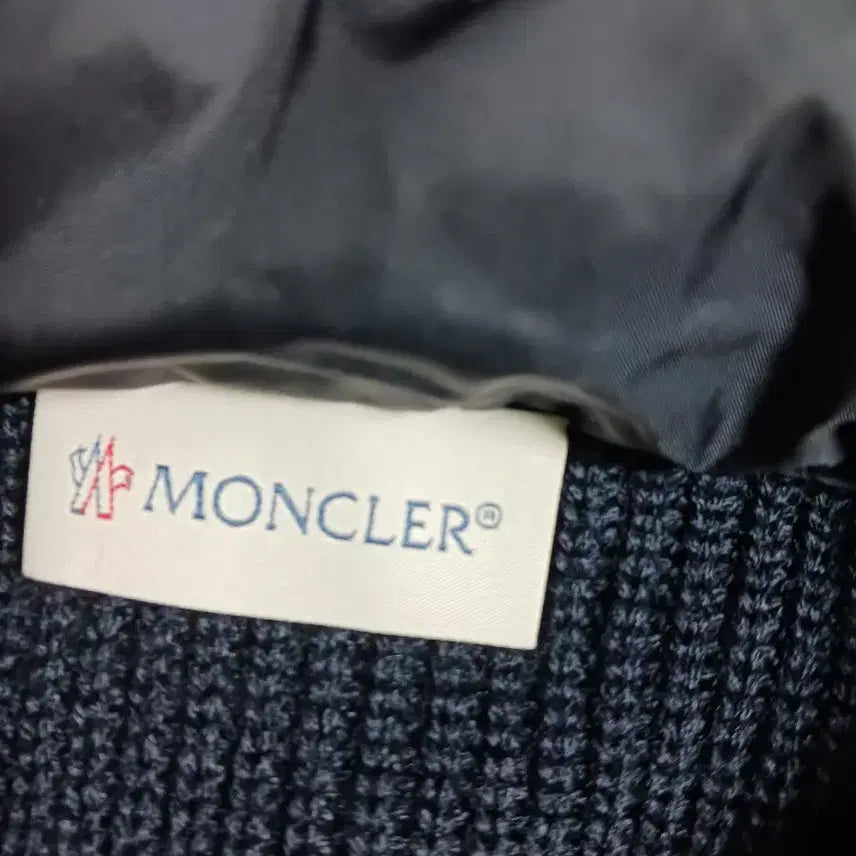 [SOLD OUT] 정품 몽클레어 후드 니트패딩 울 가디건
