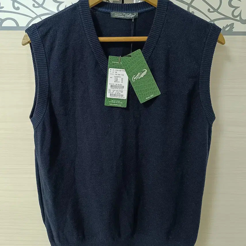 [BUNJANG] Crocodile V-Neck Knit Vest / [새상품] 크로커다일 브이넥 니트 베스트 조끼 100 (95)