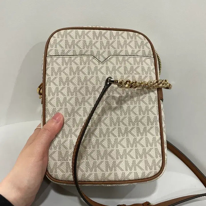 [SOLD OUT] 마이클코어스 MK 로고 크로스백 가방
