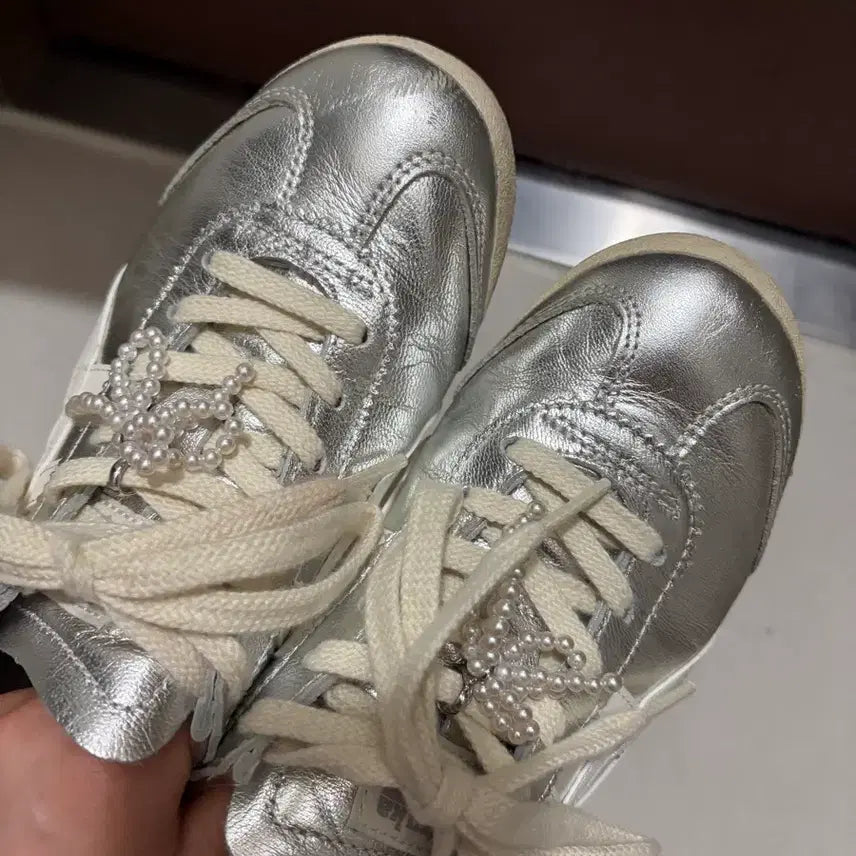 [BUNJANG] Onitsuka Tiger Mexico 66 Silver Sneakers / [어린이날 특가 단하루 7만원]오니츠카타이거 멕시코 66 실버 230