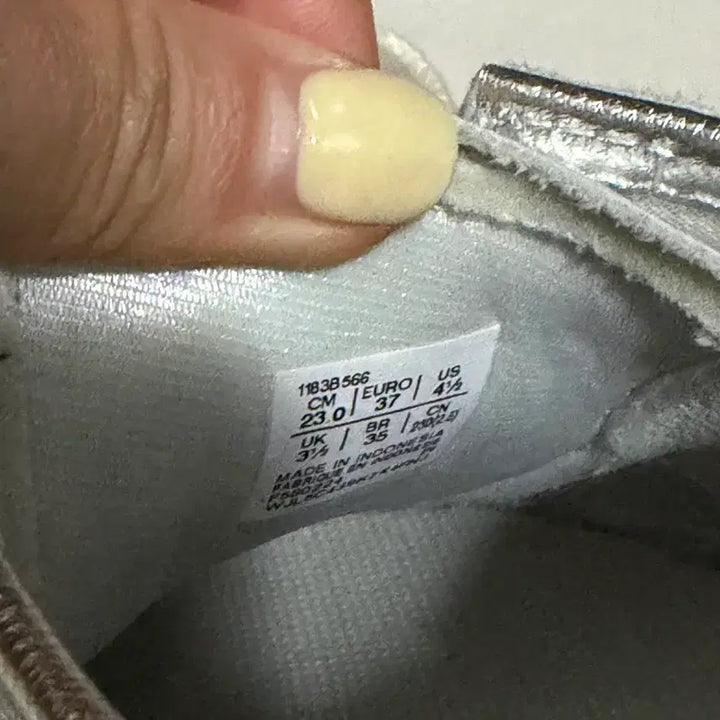 [BUNJANG] Onitsuka Tiger Mexico 66 Silver Sneakers / [어린이날 특가 단하루 7만원]오니츠카타이거 멕시코 66 실버 230