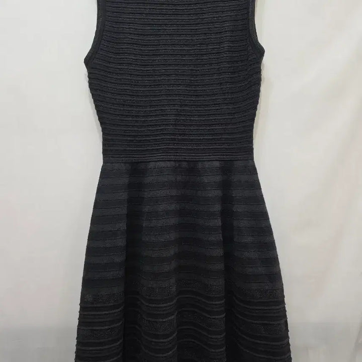 [BUNJANG] M Missoni Black Sleeveless Flare Knit Midi Dress / (정품)미쏘니 블랙 민소매 플레어 니트 원피스