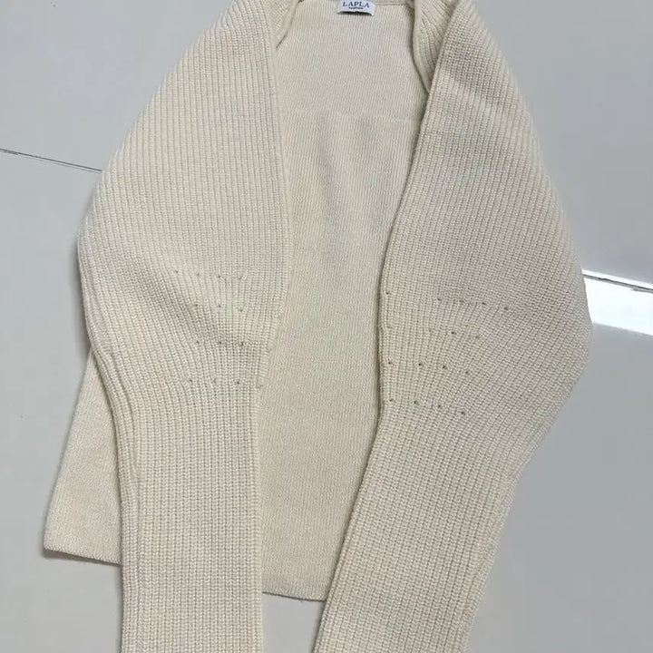 [BUNJANG] Lapla Swann Knit Sweater / 라플라 스완니트