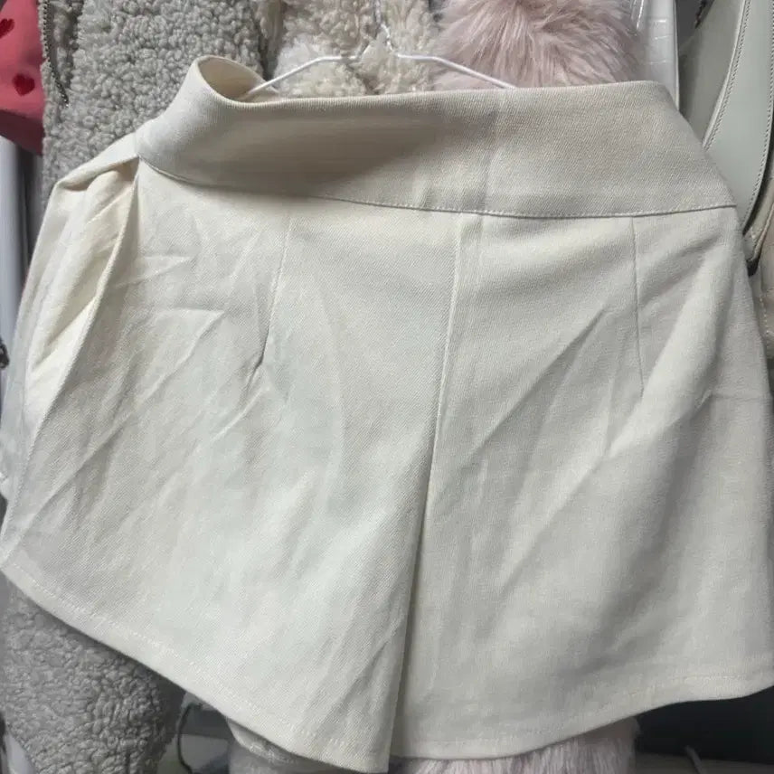 [BUNJANG] Ivory Mini Shorts / 아이보리 미니 숏팬츠