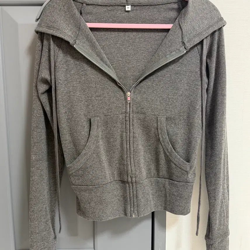 [SOLD OUT] 슬림핏 그레이 후드집업