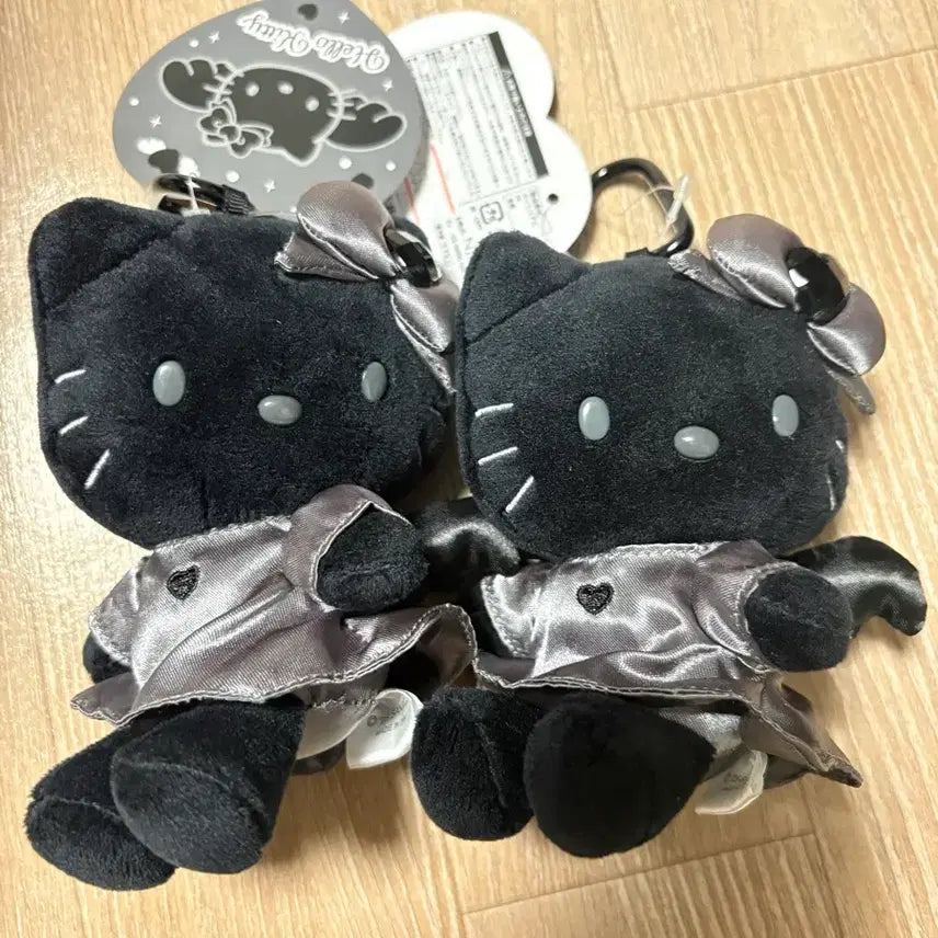 [BUNJANG] Sanrio Hello Kitty Silver Angel Black Keyring / 산리오 정품 헬로키티 실버엔젤 블랙 키링