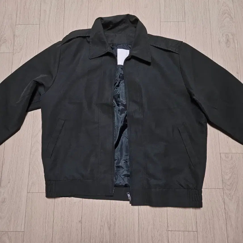[BUNJANG] Khaki Spring Jacket Size 100 / 카키색 봄 자켓 100