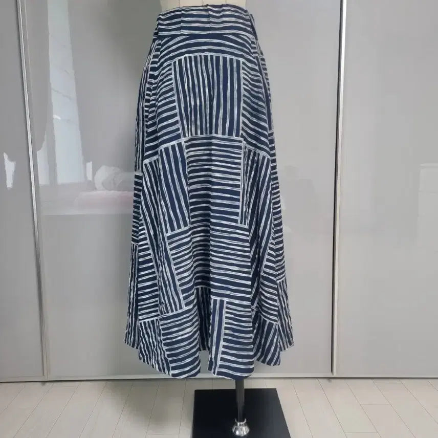 [BUNJANG] Patterned Side Banding Long Skirt / 패턴 옆밴딩 롱 스커트 FREE (26~28인치)
