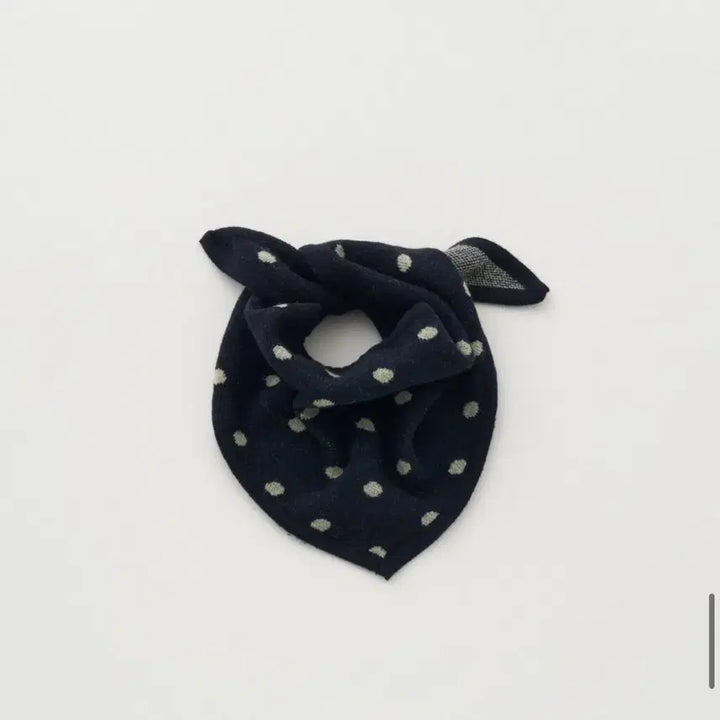 [BUNJANG] Mazone Dot Cardigan and Scarf Set / 마조네 도트가디건 스카프 세트