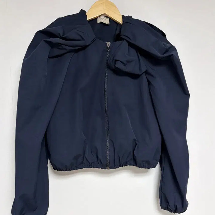 [SOLD OUT] 랑방 크롭 자켓