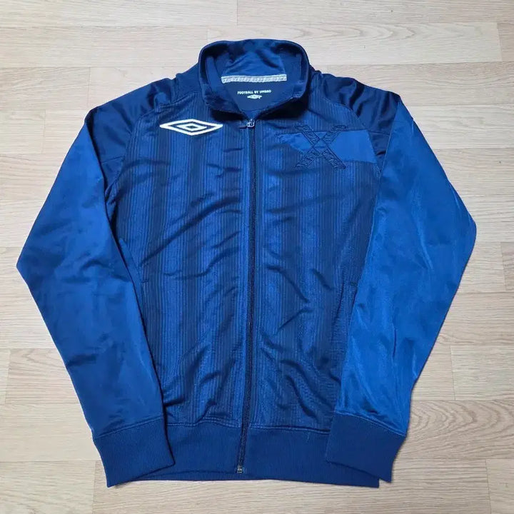 [BUNJANG] Umbro Track Jacket Jersey M (95) / 엄브로 츄리닝 집업 져지 M(95)