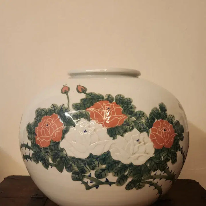 [BUNJANG] Jeong Gi-bong Rose-Decorated White Porcelain Moon Jar / 무형문화재 벽제 정기봉 장미문 백자대호