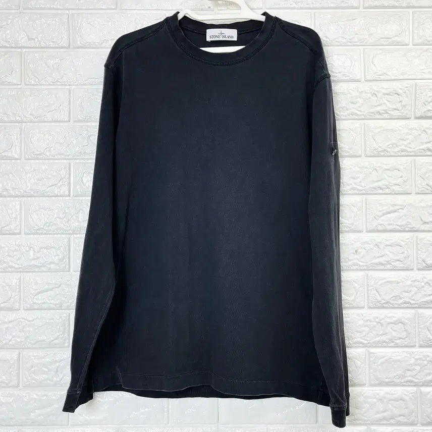 [SOLD OUT] [Stone Island] 스톤아일랜드 블랙 롱슬리브 맨투맨 남성 L