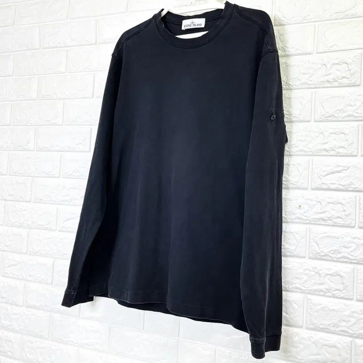 [SOLD OUT] [Stone Island] 스톤아일랜드 블랙 롱슬리브 맨투맨 남성 L