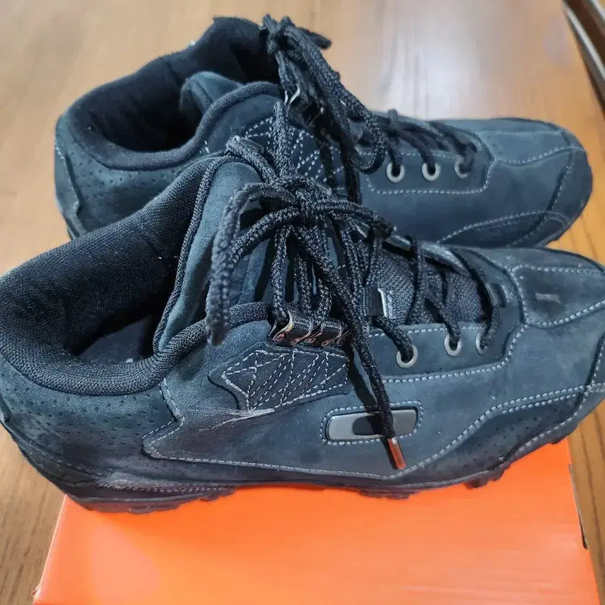 [BUNJANG] Oakley Hiking Boots 270 / 오클리 등산화 270