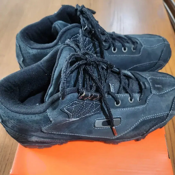 [BUNJANG] Oakley Hiking Boots 270 / 오클리 등산화 270