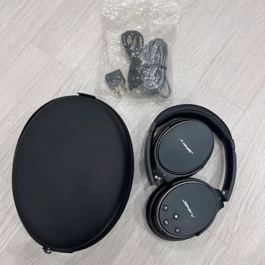 [BUNJANG] JIFFY Black Wireless Headphones with Case / JIFFY 블랙 무선 헤드폰 + 케이스 헤드셋