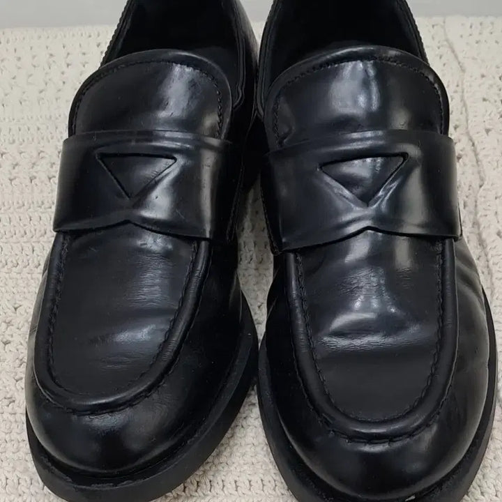 [BUNJANG] Prada Genuine Loafers / 프라다 정품  로퍼 230
