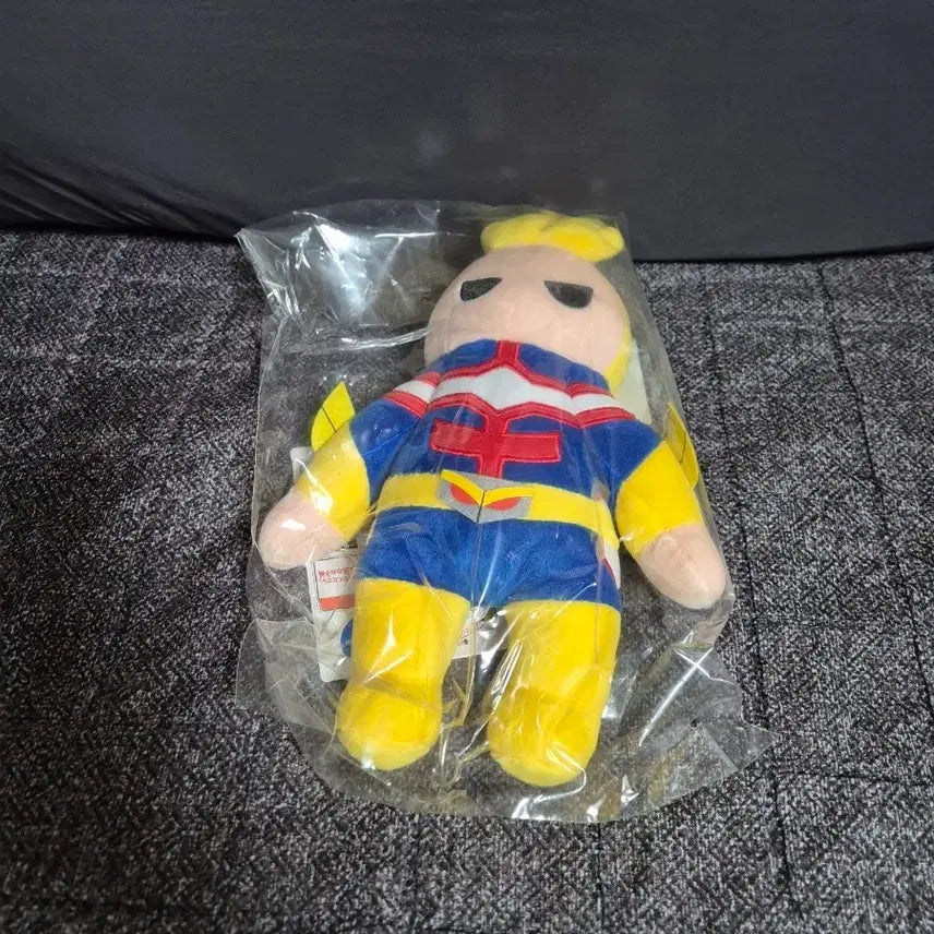 [SOLD OUT] (택포2.8)나히아 제일복권 쿠지 E상 올마이트 인형