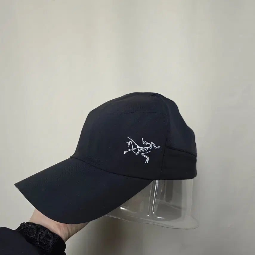 [SOLD OUT] [아크테릭스] 공용 칼버스 볼캡 블랙 S/P-M/M