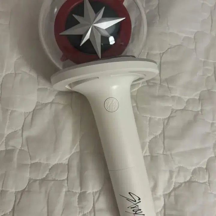 [BUNJANG] Stray Kids Official Light Stick Ver. 2.0 / 스키즈 스트레이키즈 응원봉 2.0 판매