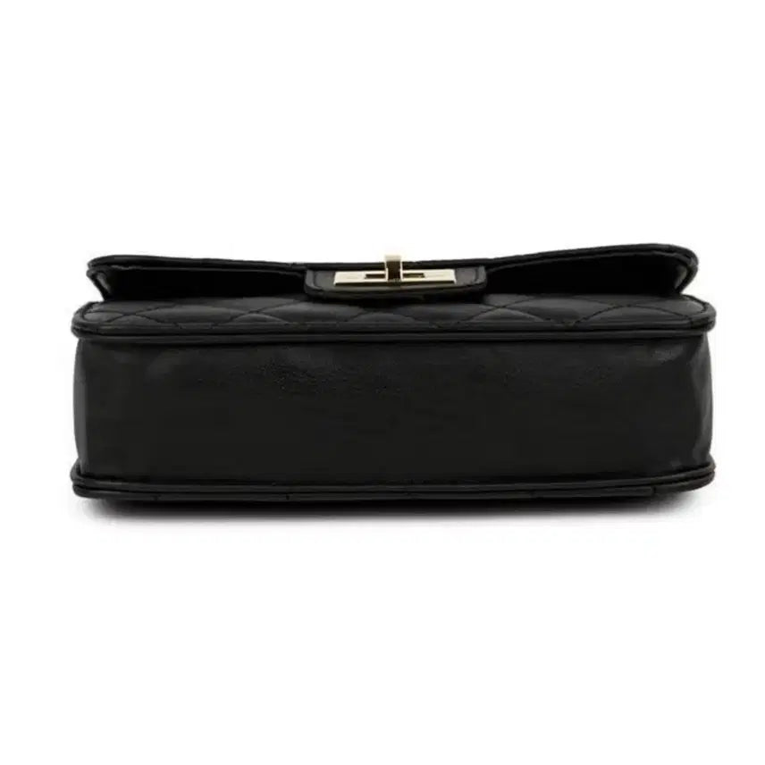 [BUNJANG] P5 Black Quilted Chain Bag / P5 A급 클래식한 디자인의 블랙 퀼팅  체인백 판매해요