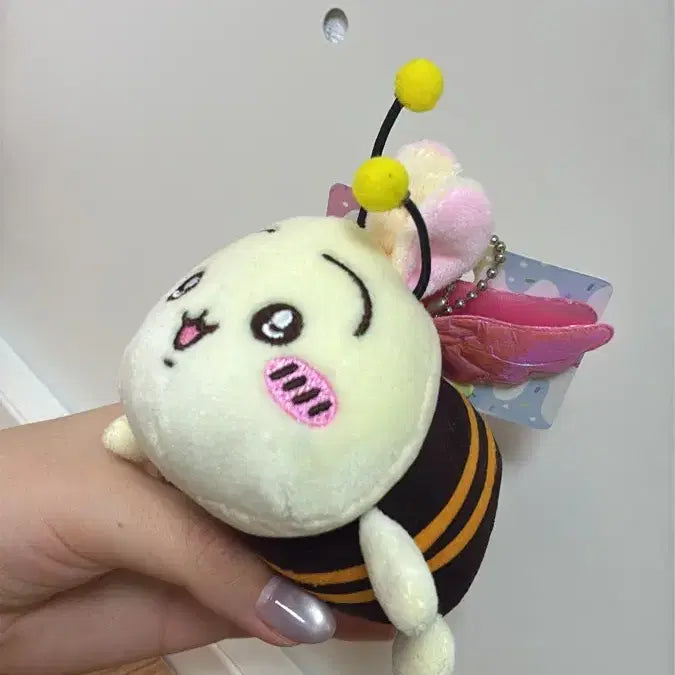 [BUNJANG] Usagi Hachware Honeybee Keychain / 우사기 하치와레 꿀벌 키링