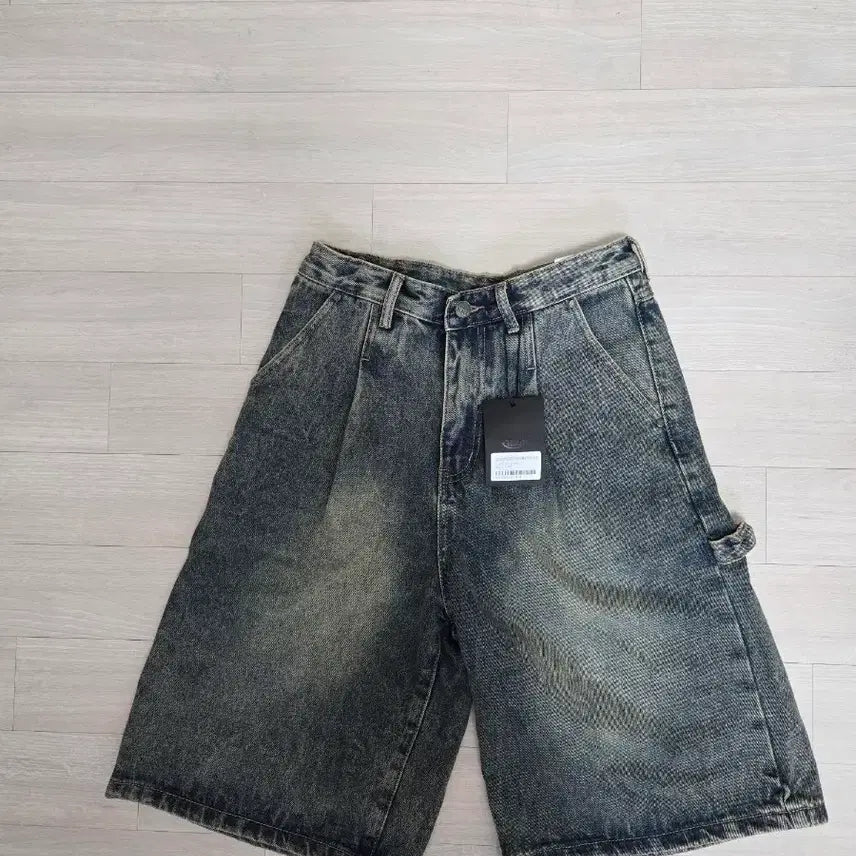 [SOLD OUT] (새상품)디미트리블랙  데님 버뮤다 팬츠 28사이즈