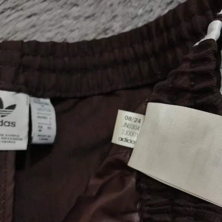 [BUNJANG] Adidas 70s Oversized Track Pants / [[여성 M,24년,새상품급] 아디다스 70S 오버사이즈 트랙팬츠p118
