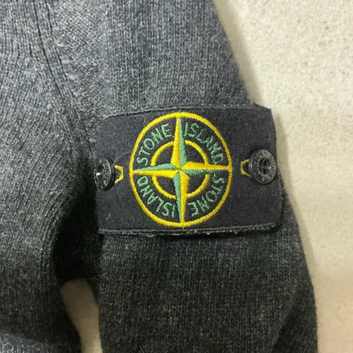 [SOLD OUT] 스톤아일랜드 울 니트