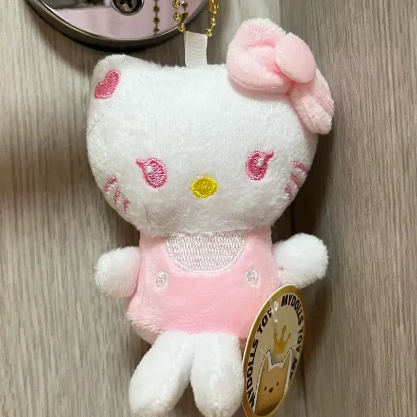 [BUNJANG] Hello Kitty Pink Doll Keychain / 핑크 헬로키티 인형 키링