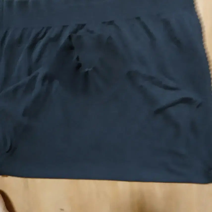 [BUNJANG] Missha Black Tank Top / 미샤 블랙 나시.55