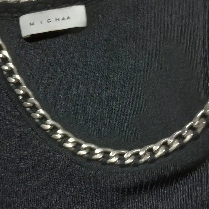 [BUNJANG] Misha Chain Black Sleeveless Knit Top / 미샤 체인 블랙 민소매 니트.55
