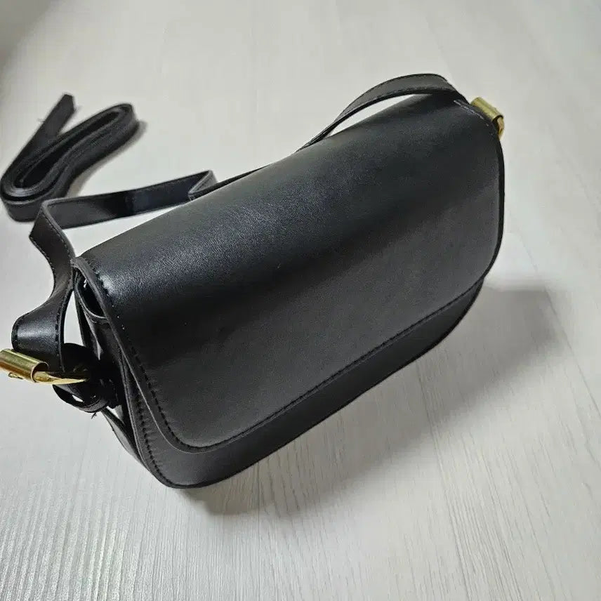 [BUNJANG] Black Mini Crossbody Shoulder Bag / (새상품)블랙 미니 숄더백 크로스백