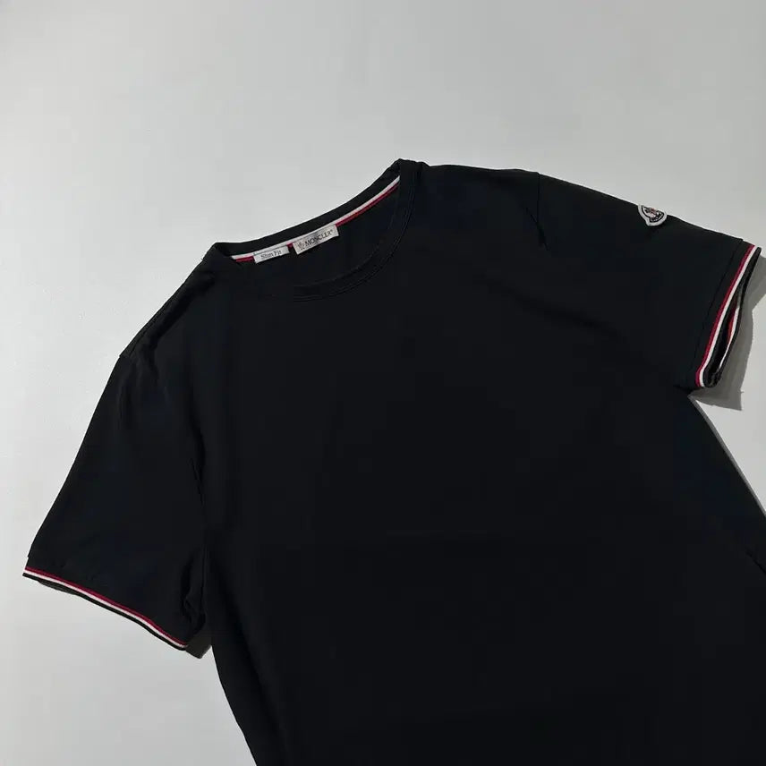 [SOLD OUT] [L,매장판] 몽클레어 사이드로고 반팔 티셔츠