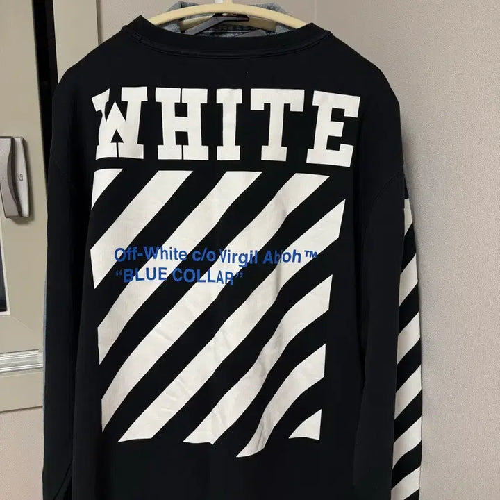 [SOLD OUT] {A+/XXL} 오프화이트 신형 맨투맨