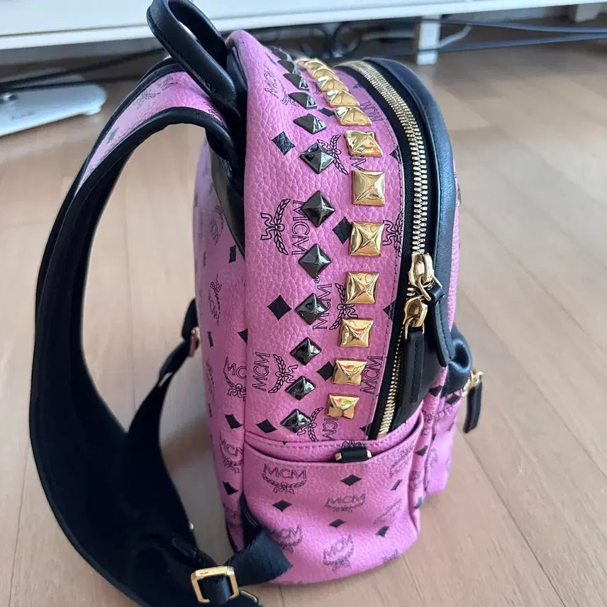 [BUNJANG] MCM Visetos Stud Backpack / MCM 비세토스 스터드백팩 (정품)