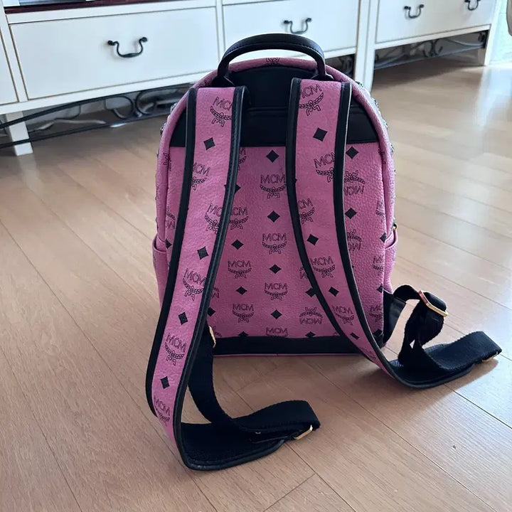 [BUNJANG] MCM Visetos Stud Backpack / MCM 비세토스 스터드백팩 (정품)