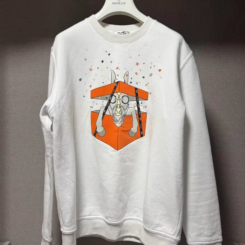 [BUNJANG] Hermes Surprise Box Sweatshirt White / 에르메스 서프라이즈 박스 맨투맨 화이트